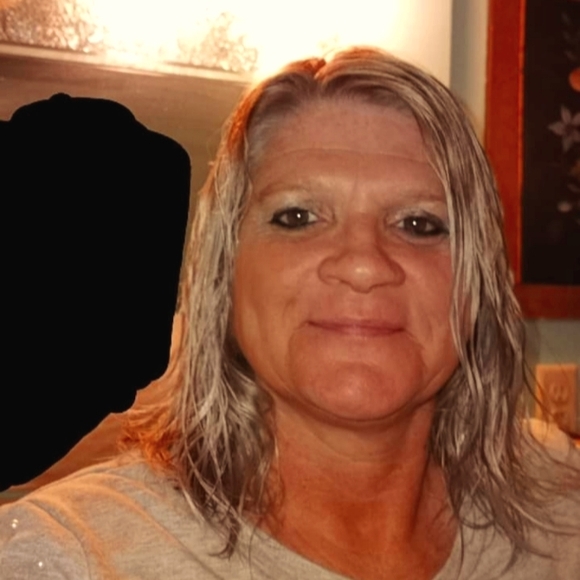 Meet your Posher, Mindy - Picture 1 of 1